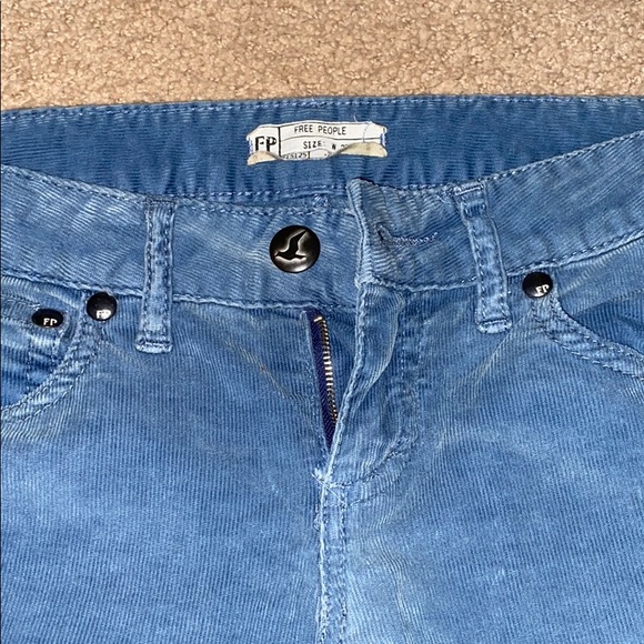 Free people light blue cords size 5/27 - Picture 2 of 8